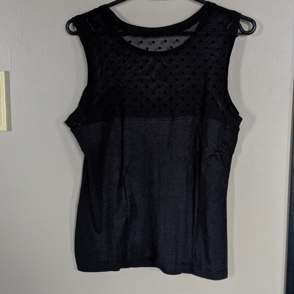 Top - Picture 2 of 2